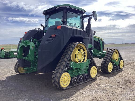 2025 John Deere 8RX 410 Tractor Rubber Track