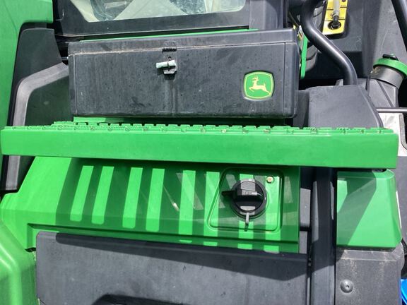 2025 John Deere 8RX 410 Tractor Rubber Track