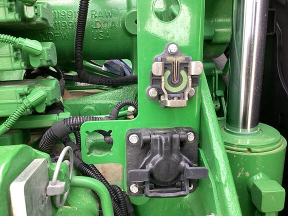 2025 John Deere 8RX 410 Tractor Rubber Track