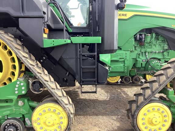 2025 John Deere 8RX 410 Tractor Rubber Track
