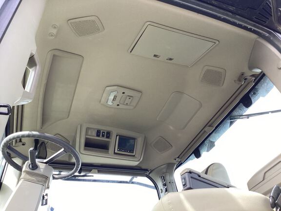 2025 John Deere 8RX 410 Tractor Rubber Track