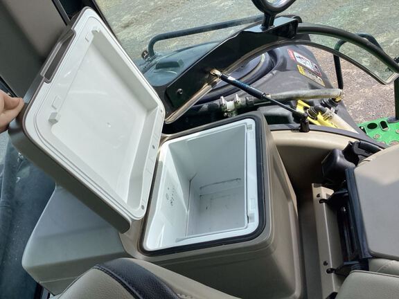 2025 John Deere 8RX 410 Tractor Rubber Track