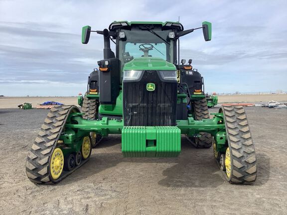 2025 John Deere 8RX 410 Tractor Rubber Track