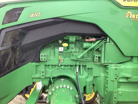 2025 John Deere 8RX 410 Tractor Rubber Track