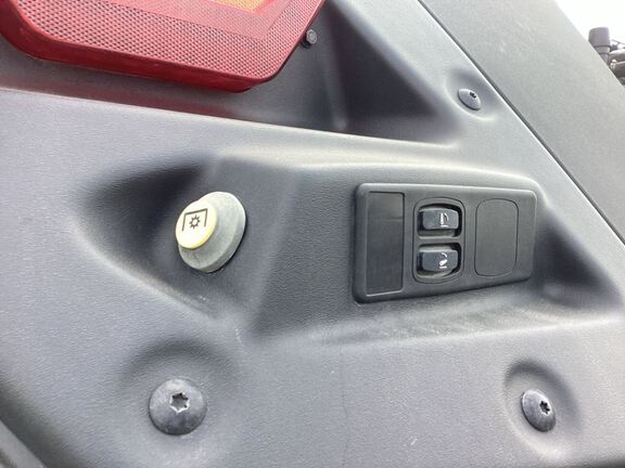 2025 John Deere 8RX 410 Tractor Rubber Track