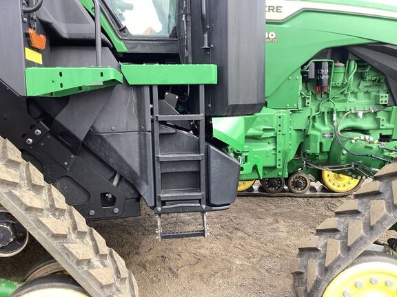 2025 John Deere 8RX 410 Tractor Rubber Track