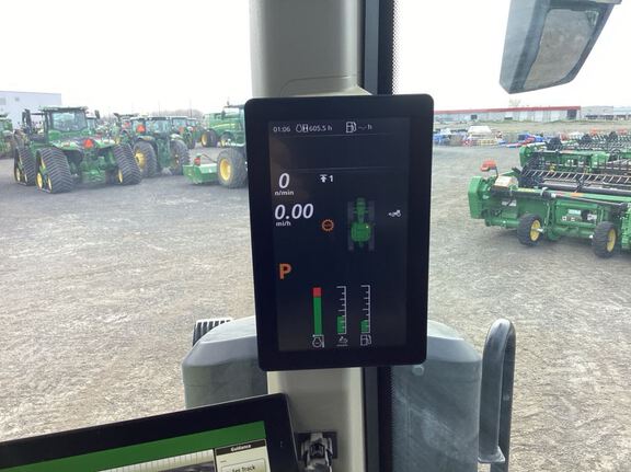 2025 John Deere 8RX 410 Tractor Rubber Track