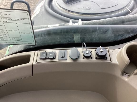 2025 John Deere 8RX 410 Tractor Rubber Track