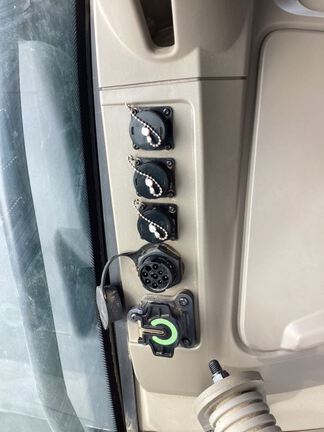 2025 John Deere 8RX 410 Tractor Rubber Track