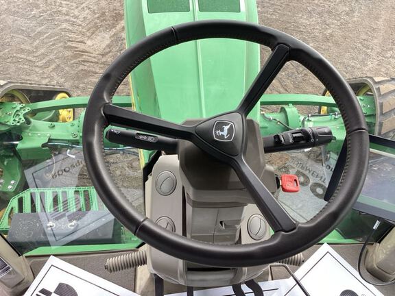 2025 John Deere 8RX 410 Tractor Rubber Track