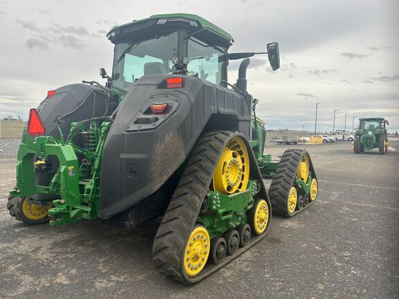 2025 John Deere 8RX 410 Tractor Rubber Track