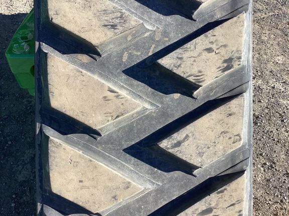 2025 John Deere 8RX 410 Tractor Rubber Track