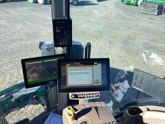 2025 John Deere 8RX 410 Tractor Rubber Track