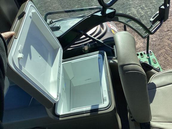 2025 John Deere 8RX 410 Tractor Rubber Track