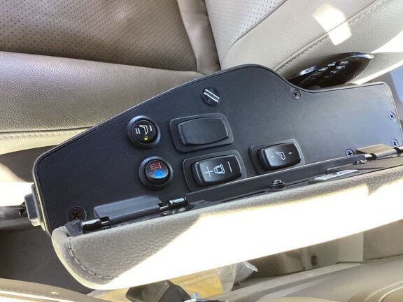 2025 John Deere 8RX 410 Tractor Rubber Track