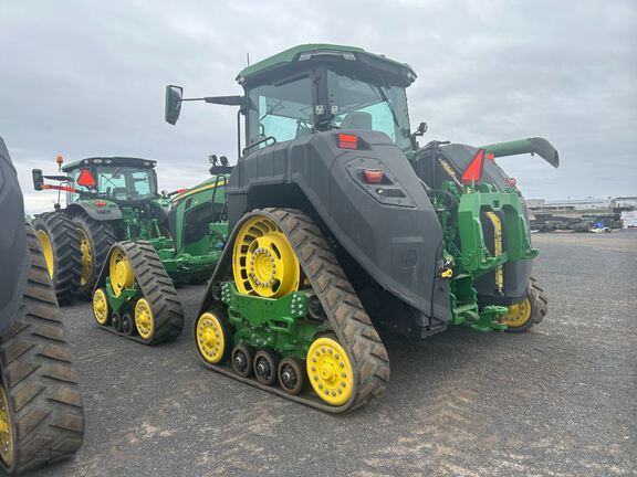 2025 John Deere 8RX 410 Tractor Rubber Track