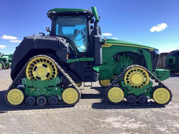 2025 John Deere 8RX 410 Tractor Rubber Track