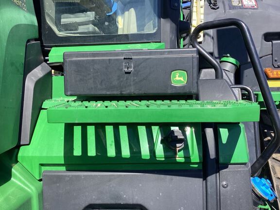 2025 John Deere 8RX 410 Tractor Rubber Track