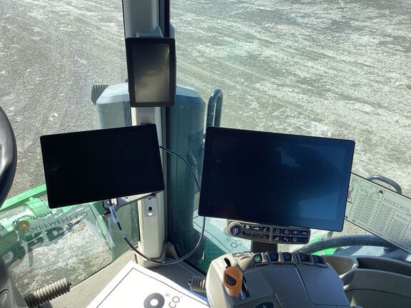 2025 John Deere 8RX 410 Tractor Rubber Track