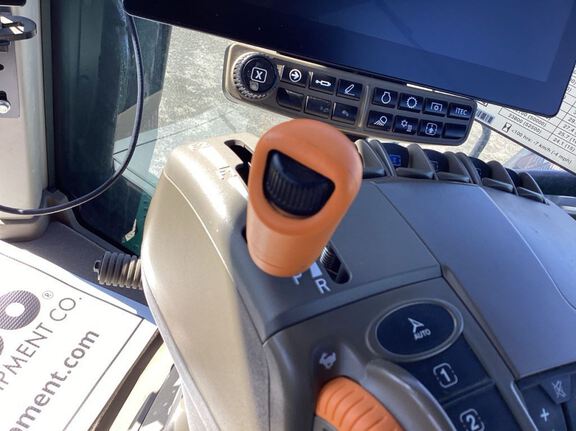 2025 John Deere 8RX 410 Tractor Rubber Track