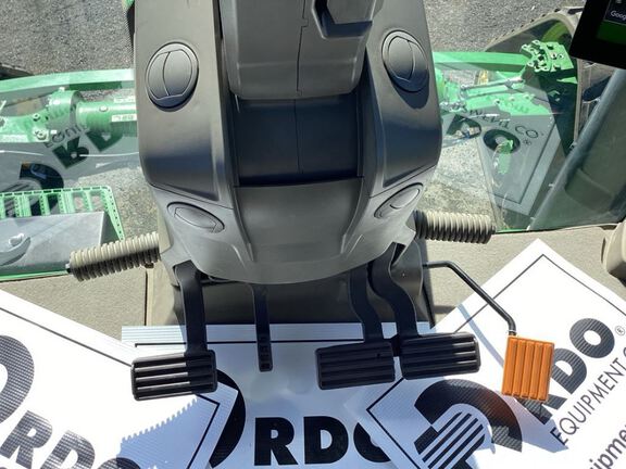 2025 John Deere 8RX 410 Tractor Rubber Track