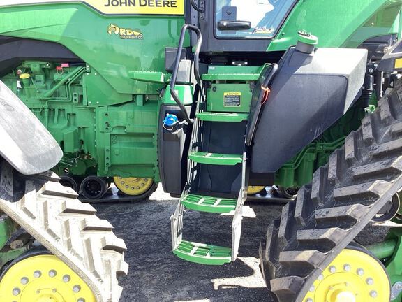 2024 John Deere 8RX 410 Tractor Rubber Track