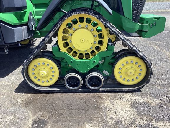 2024 John Deere 8RX 410 Tractor Rubber Track