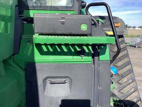 2024 John Deere 8RX 410 Tractor Rubber Track