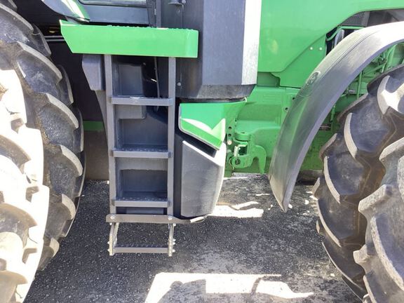 2024 John Deere 8R 310 Tractor