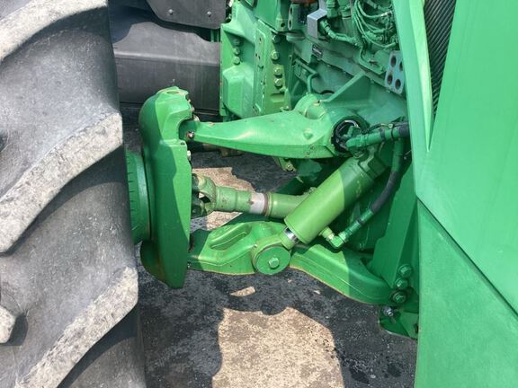 2013 John Deere 8335R Tractor