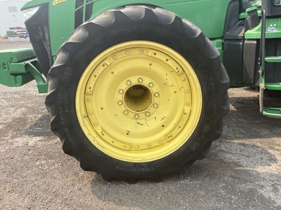 2013 John Deere 8335R Tractor