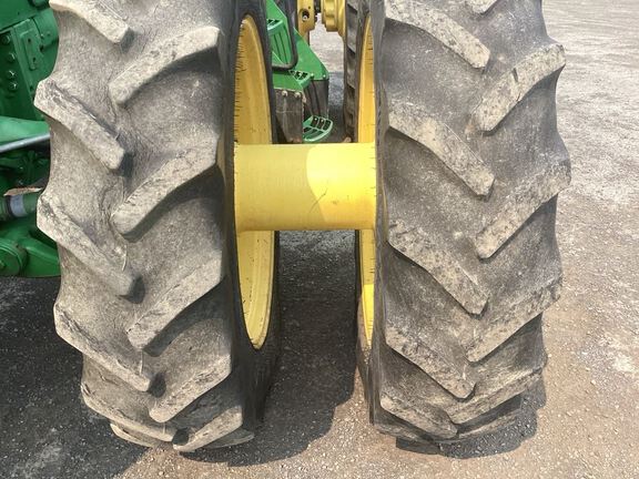 2013 John Deere 8335R Tractor