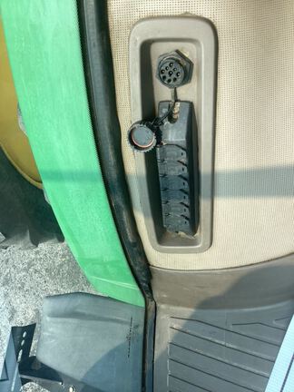 2013 John Deere 8335R Tractor