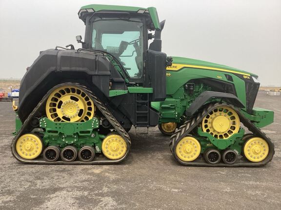 2023 John Deere 8RX 410 Tractor Rubber Track