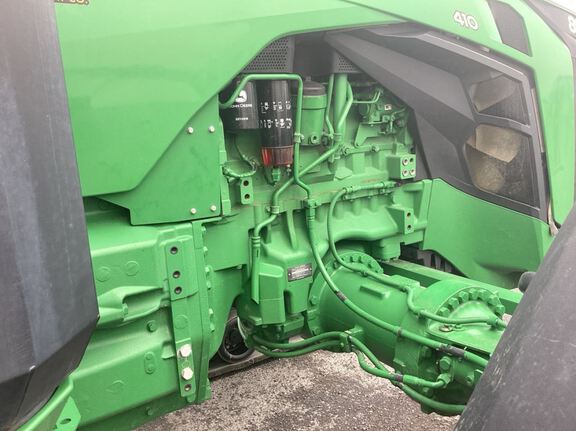 2023 John Deere 8RX 410 Tractor Rubber Track