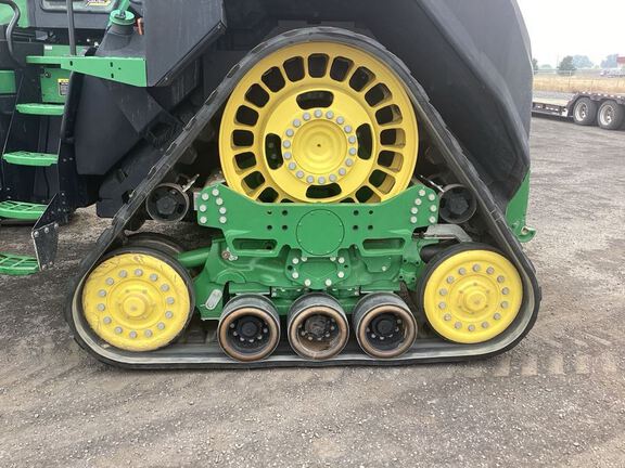 2023 John Deere 8RX 410 Tractor Rubber Track