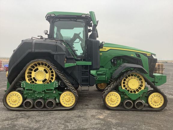2023 John Deere 8RX 410 Tractor Rubber Track