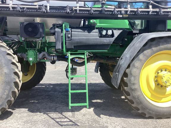 2024 John Deere 616R Sprayer/High Clearance