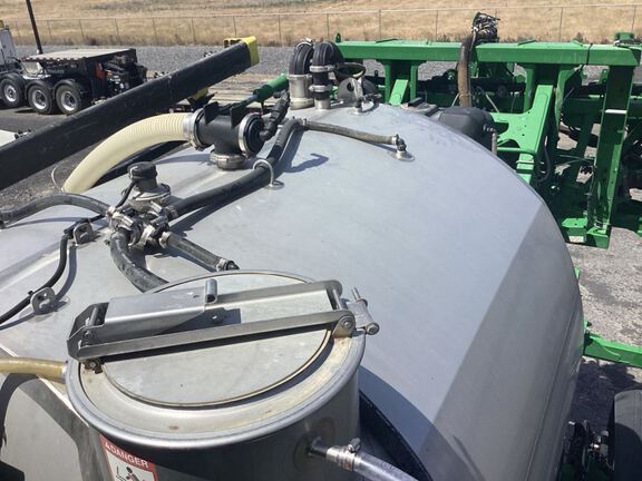 2024 John Deere 616R Sprayer/High Clearance