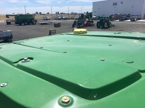 2024 John Deere 616R Sprayer/High Clearance