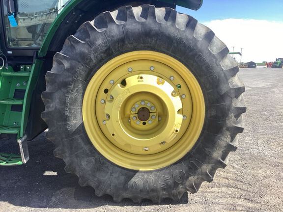 2019 John Deere 6175R Tractor
