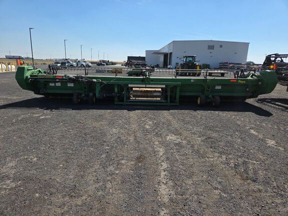 2011 John Deere 630D Header Combine