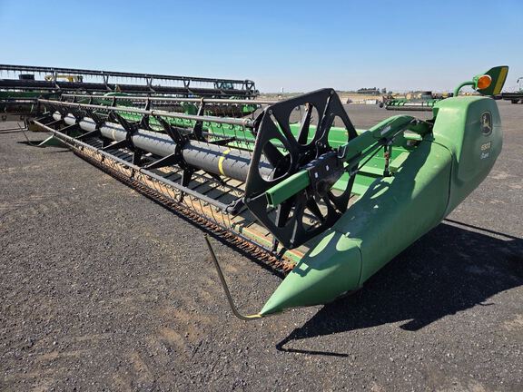 2011 John Deere 630D Header Combine