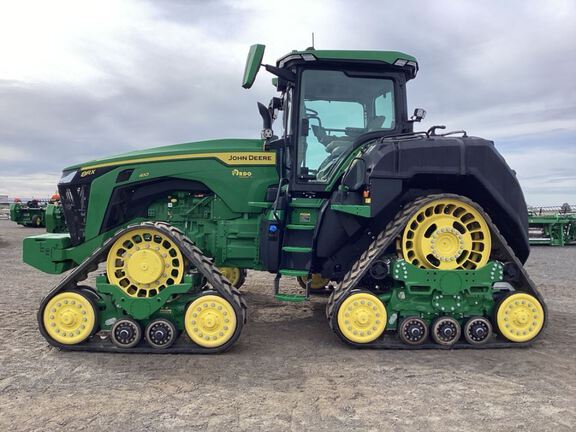 2025 John Deere 8RX 410 Tractor Rubber Track