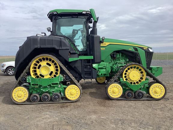 2025 John Deere 8RX 410 Tractor Rubber Track