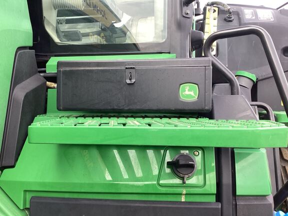 2025 John Deere 8RX 410 Tractor Rubber Track