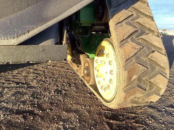 2023 John Deere 8RX 370 Tractor Rubber Track
