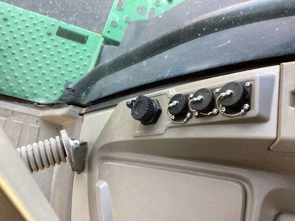 2023 John Deere 8RX 370 Tractor Rubber Track