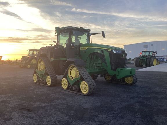2023 John Deere 8RX 410 Tractor Rubber Track
