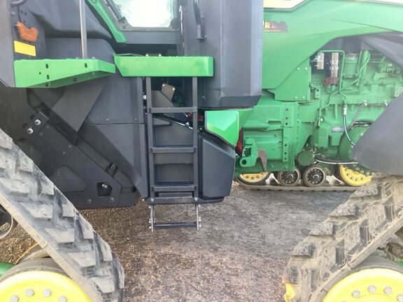 2023 John Deere 8RX 410 Tractor Rubber Track